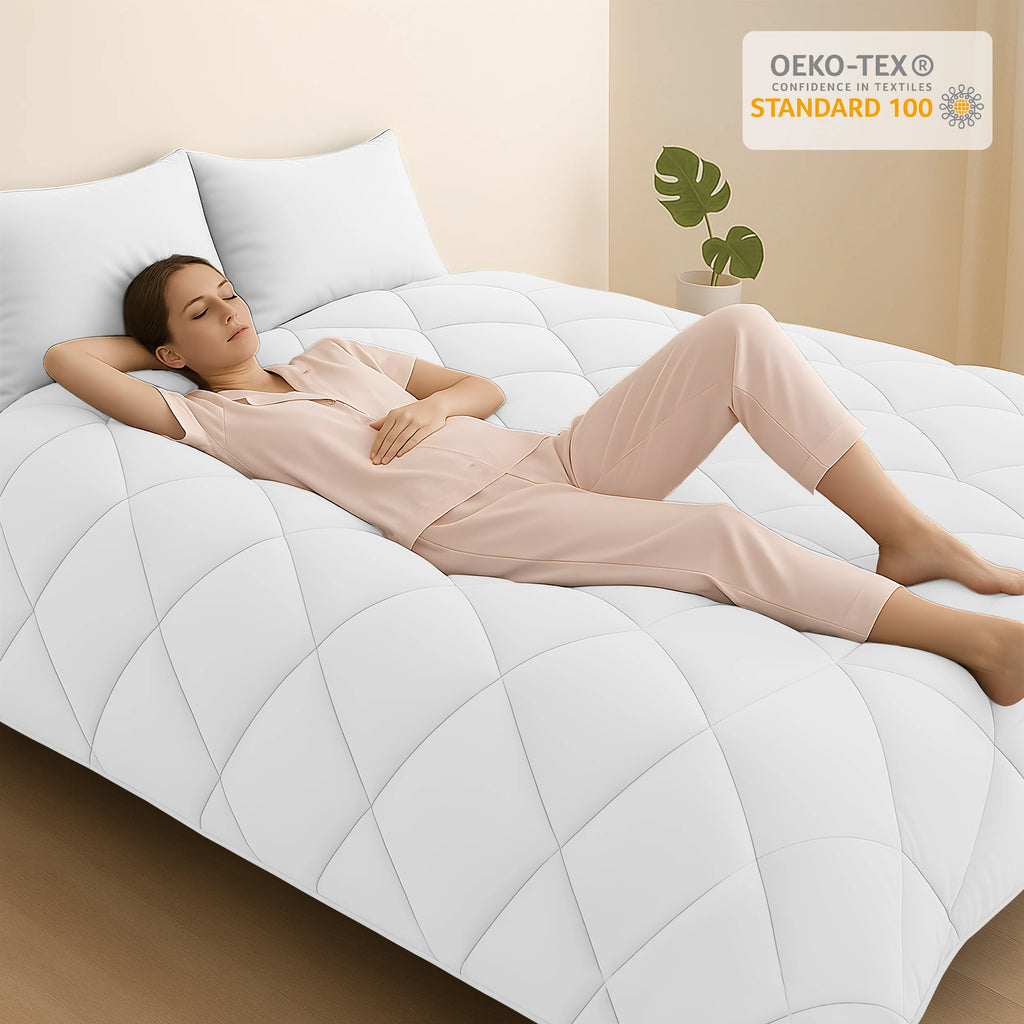 All-Season Lightweight Down Alternative Comforter