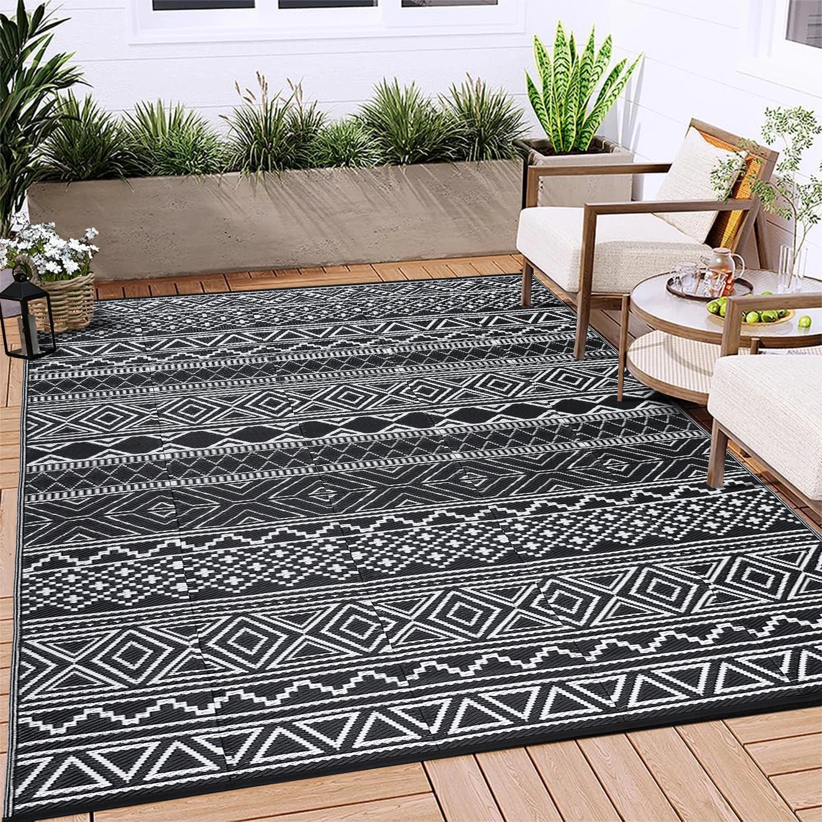 Boho Reversible Plastic Straw Area Rug